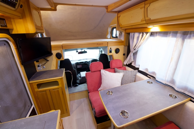 ウッズ号 コンパクト車両なので初めての方でも安心♪ポータブルエアコン付き♪画像