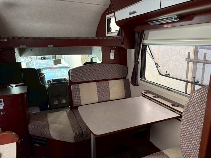 セイコー号 家庭用エアコン付き♪二段ベッド♪4WD♪軽油だから燃費良♪画像