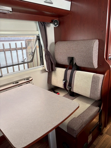 セイコー号 家庭用エアコン付き♪二段ベッド♪4WD♪軽油だから燃費良♪画像