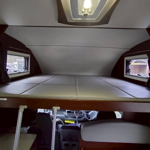 モード号 家庭用エアコン付♪二段ベッド♪4WD♪軽油だから燃費良♪画像