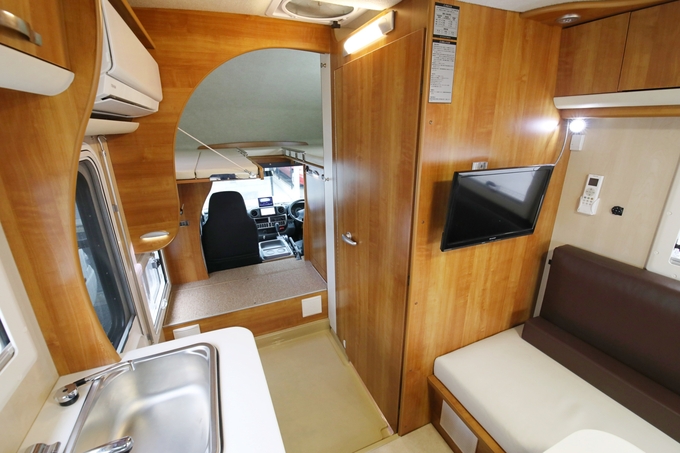 ゴブリン号 家庭用エアコン付き♪軽油だから低燃費♪4WD♪画像