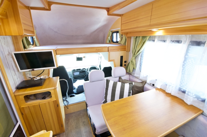 サファリ号 コンパクトで初心者でも運転しやすい♪2段ベッド♪4WD♪画像