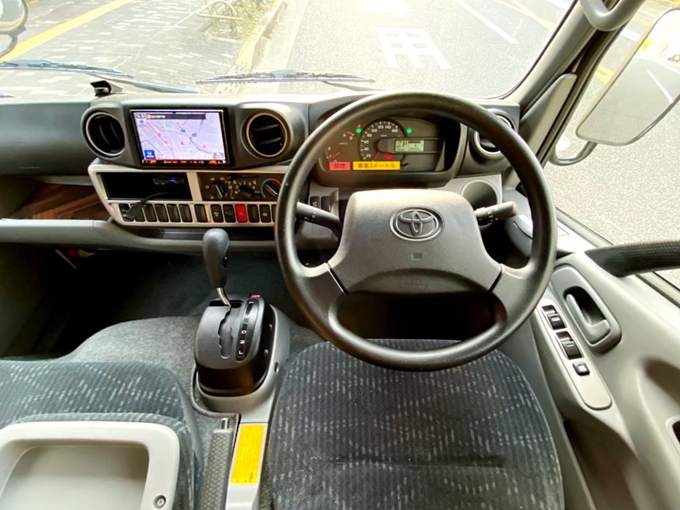 無限号　和インテリア　家庭用エアコン付き　4WD ディーゼル車両♪画像