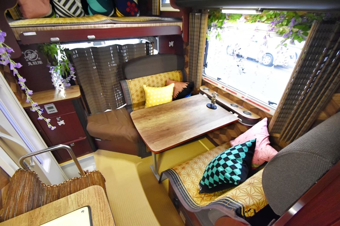 無限号　和インテリア　家庭用エアコン付き　4WD ディーゼル車両♪画像