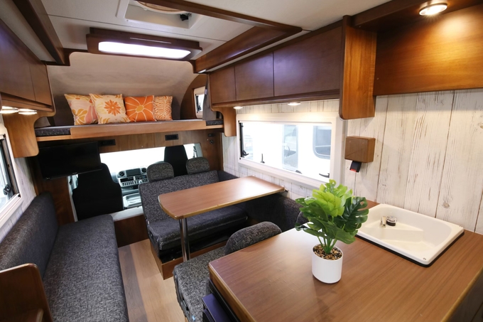 グレイス号　9人乗り♪4WDディーゼル♪画像