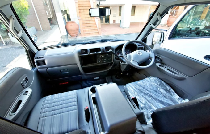 シャルム号　グランピング風の優雅な車両♪画像