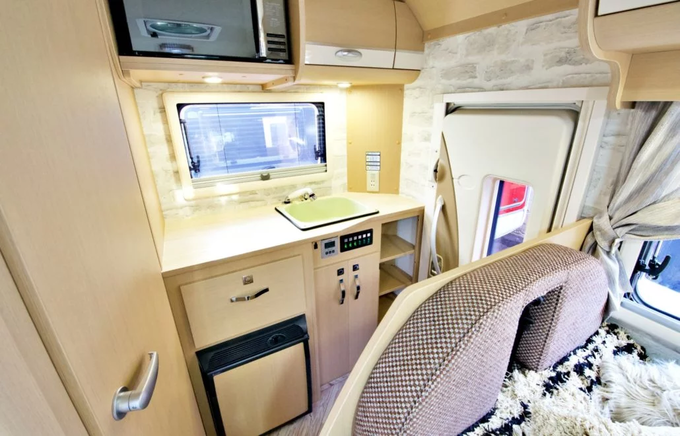 シャルム号　グランピング風の優雅な車両♪画像
