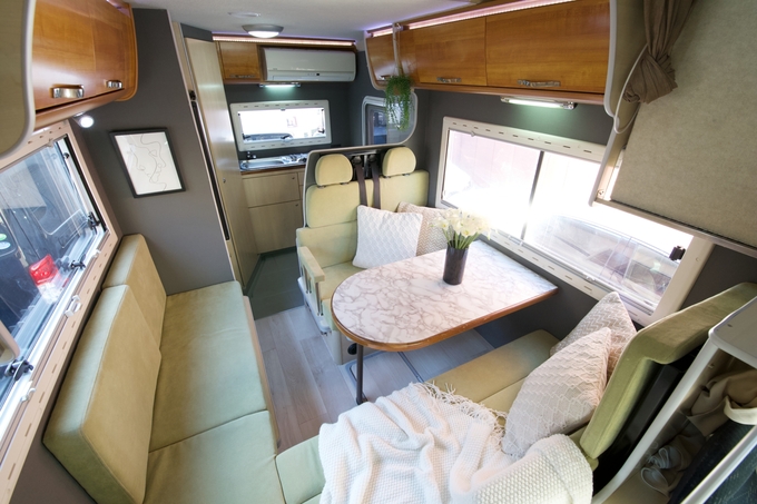 ルミエラ号　家庭用エアコン付♪フルフラットベッドで広々♪画像