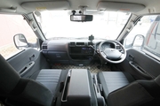 オーロラ号　コンパクトで初心者でも運転しやすい♪2段ベッド♪4WD♪画像